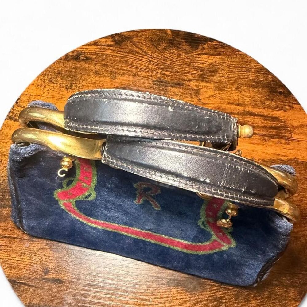 Vintage Roberta di Camerino Navy Velvet Trompe L’Oeil Handbag Kiss Lock - Picture 3 of 8